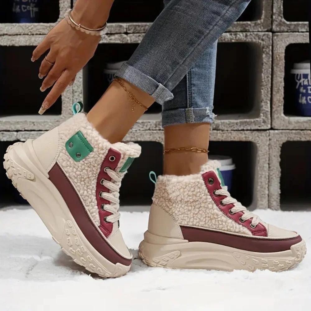 Kate Stiefel | Kuschelige Plateaustiefel
