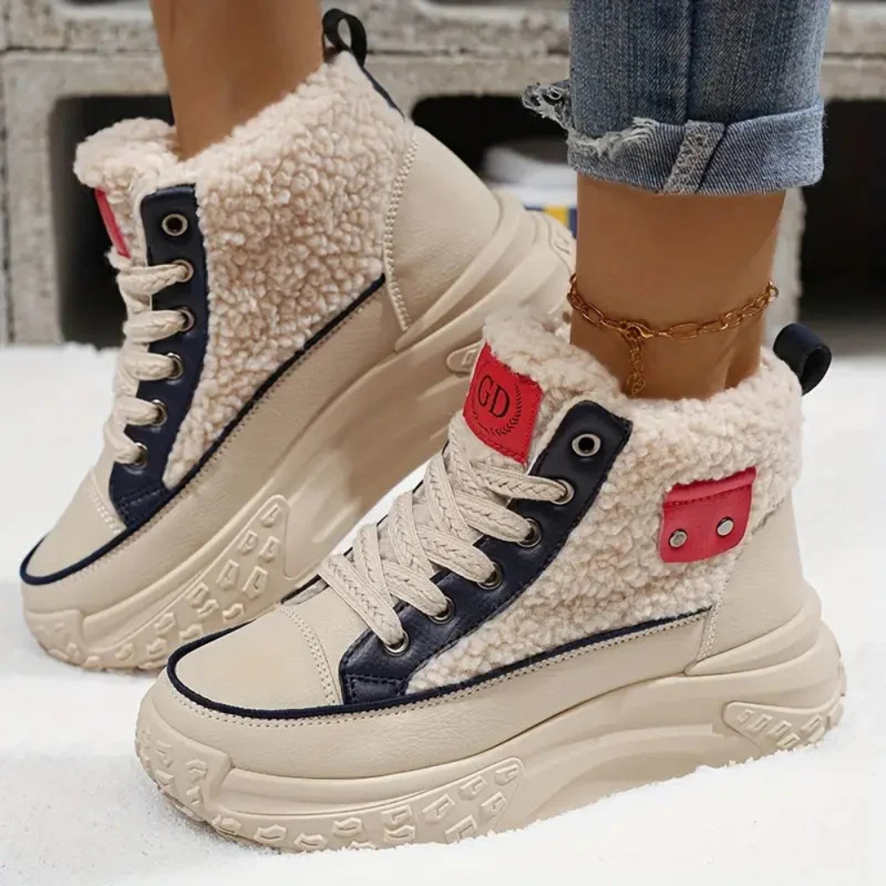 Kate Stiefel | Kuschelige Plateaustiefel