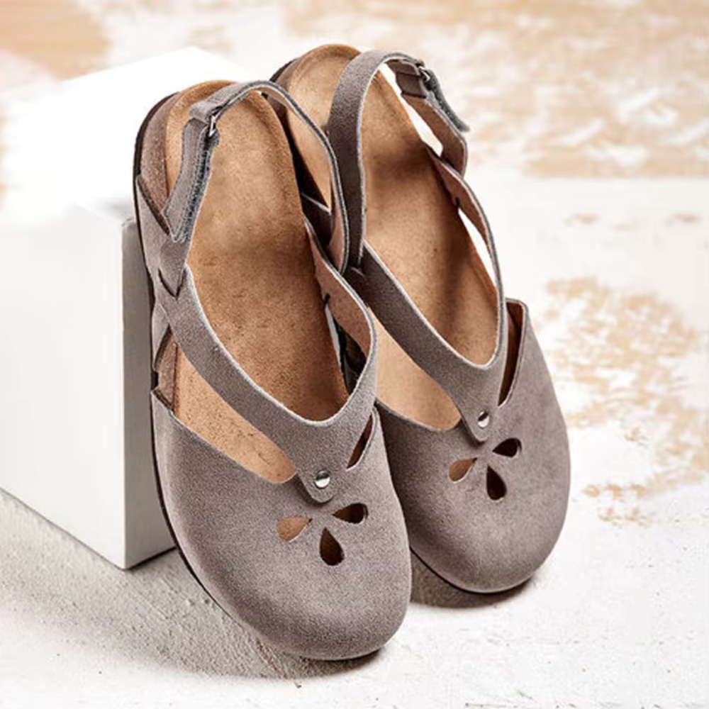 Helena Sandalen | Retro-Cut-Out-Design