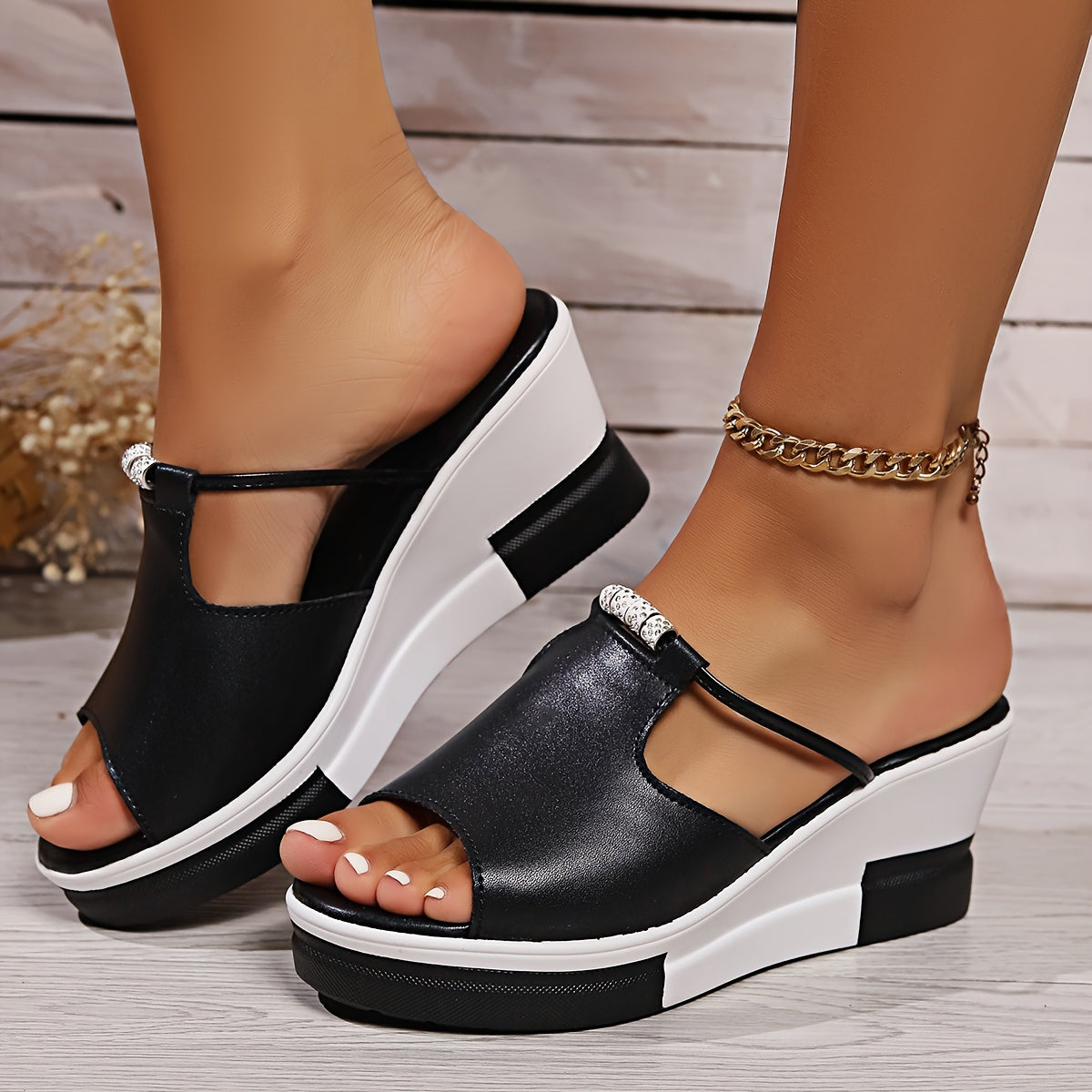 Julia Keilabsätze | Retro-Chic & Komfort