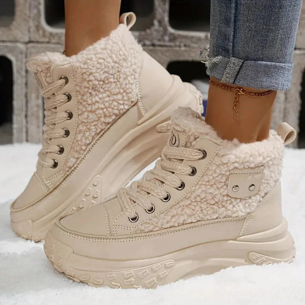 Kate Stiefel | Kuschelige Plateaustiefel