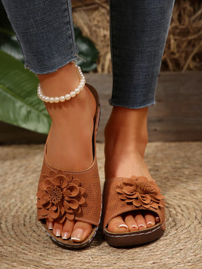 Livia Sandaletten | Sommerlicher Chic mit Blumen-Akzent