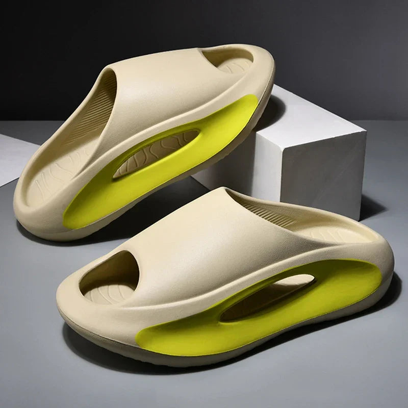 Luke Slides | Futuristisches Design & Wolkenweicher Schaum