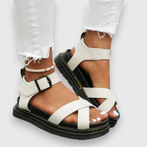 Nina | Sporty Sandalen