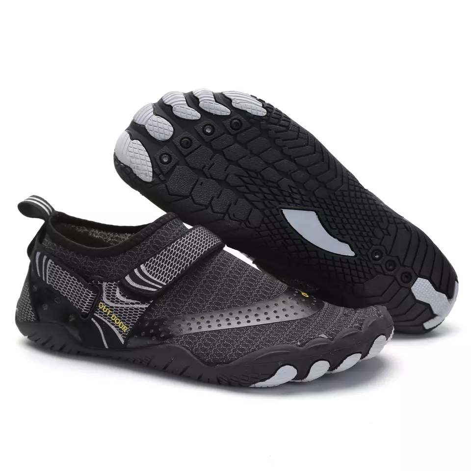 Herren Barfuß | Minimalistische Cross-Training-Schuhe – Ultraleicht mit schwarzen Bolzen