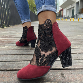 Mia Schnürstiefeletten | Elegante Florale Spitze