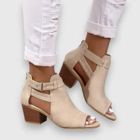 Nadia Blockabsatz-Sandalen | Retro Cut-Out Look