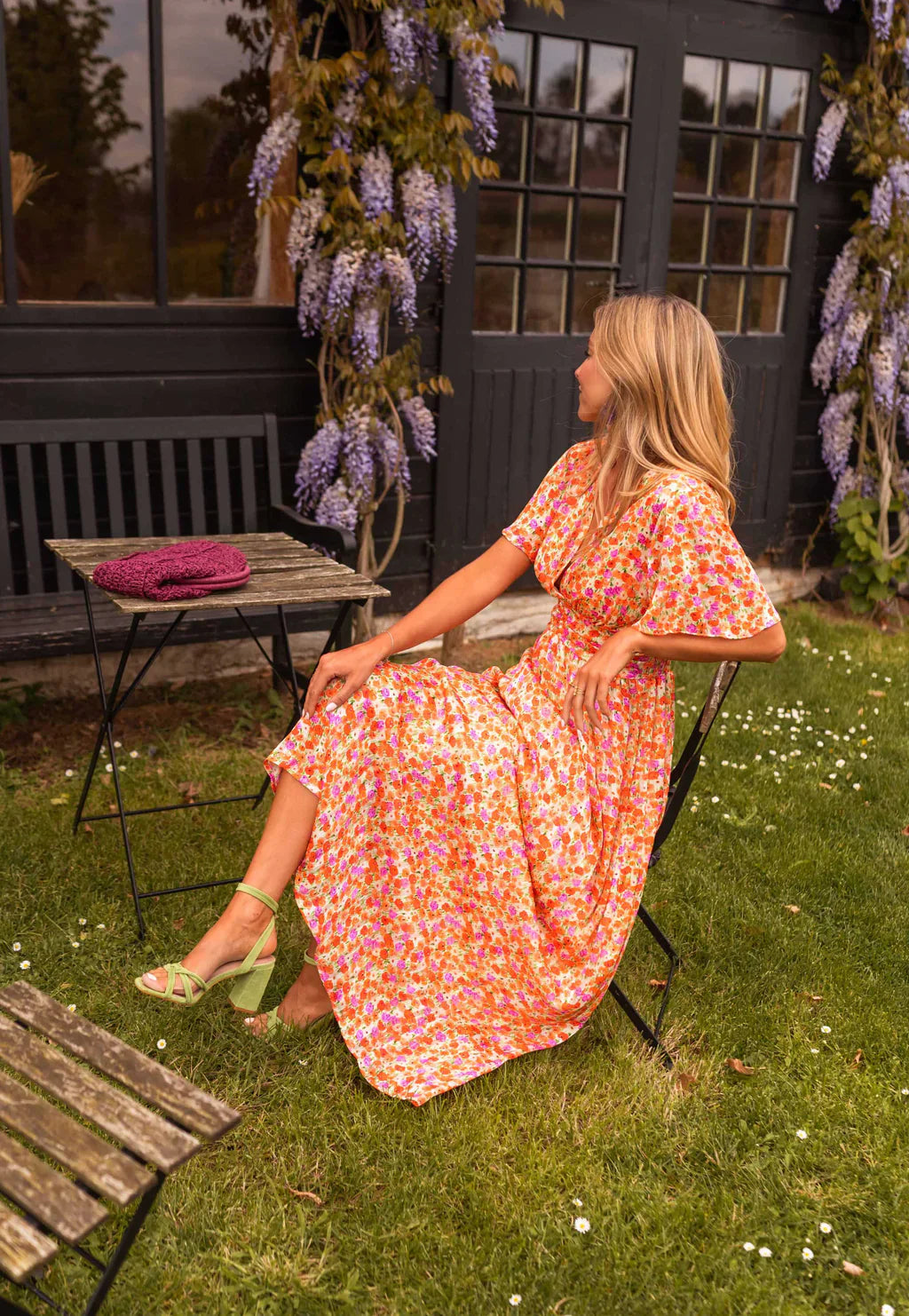 Marlene | Leichtes Blumenkleid mit femininer Passform